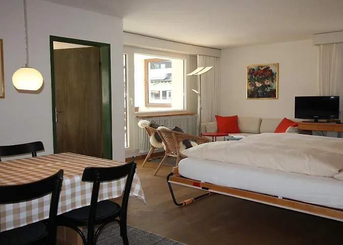 Residenza Lagrev 2 Zimmerwohnung - Nr 002 - Typ 21a - Hochparterre - Sued West *