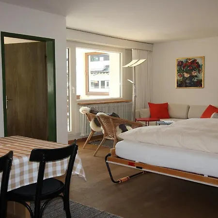 Residenza Lagrev 2 Zimmerwohnung - Nr 002 - Typ 21a - Hochparterre - Sued West *